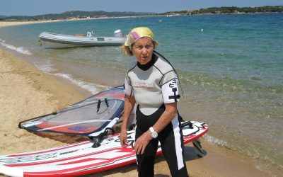 LA EDAD NO ES UN LÍMITE: La dieta de la mujer de 98 años que practica windsurf